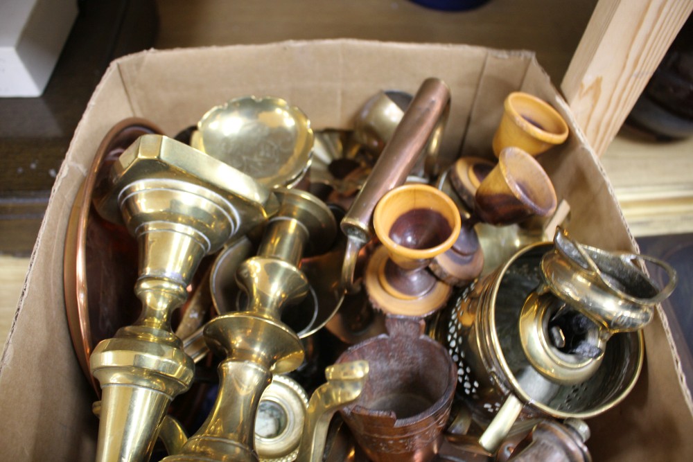 A group of assorted metalware
